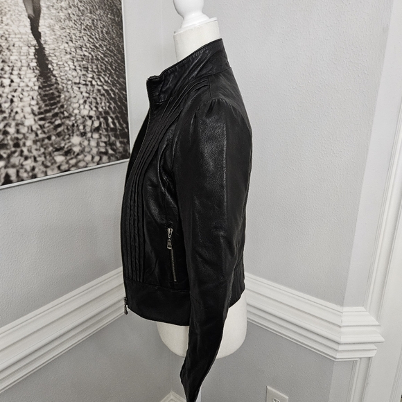 Ted Baker Women Soft Black Leather Pleated Front Moto Jacket 2 /US 4-6 - Picture 7 of 12